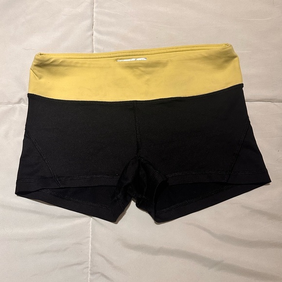 Bundle of forever 21 Spandex Athletic bike Shorts - SM - Picture 4 of 4